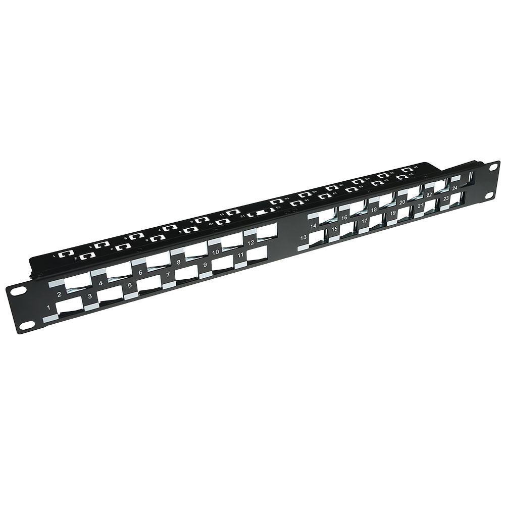 Patchpanel unloaded 24 ports 45°