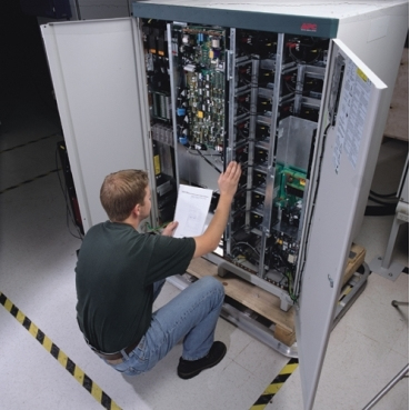 APC On-Site Service 8 Hour 7X24 Respon