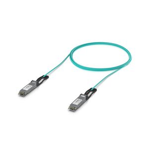Ubiquiti Long-range QSFP28 direct  attach cable with a 100 Gbps  max data rate. 5M