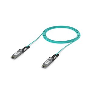 Ubiquiti Long-range QSFP28 direct  attach cable with a 100 Gbps  max data rate. 10M
