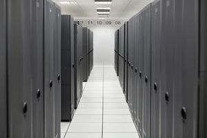 Hewlett Packard Enterprise Sata Cable
